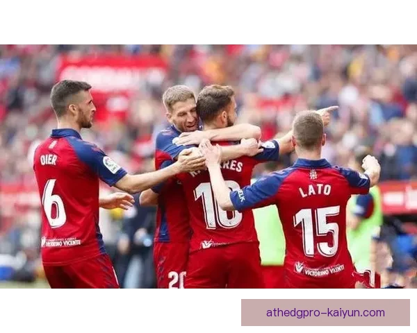 伊萨克职业生涯巅峰时刻，助力球队实现惊人逆转，状态回暖表现亮眼。