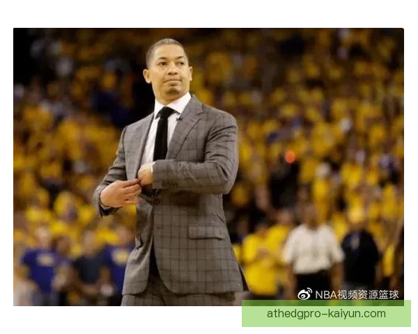 弗里克比赛阅读分析显示球队整体状态回暖，战术执行力提升。